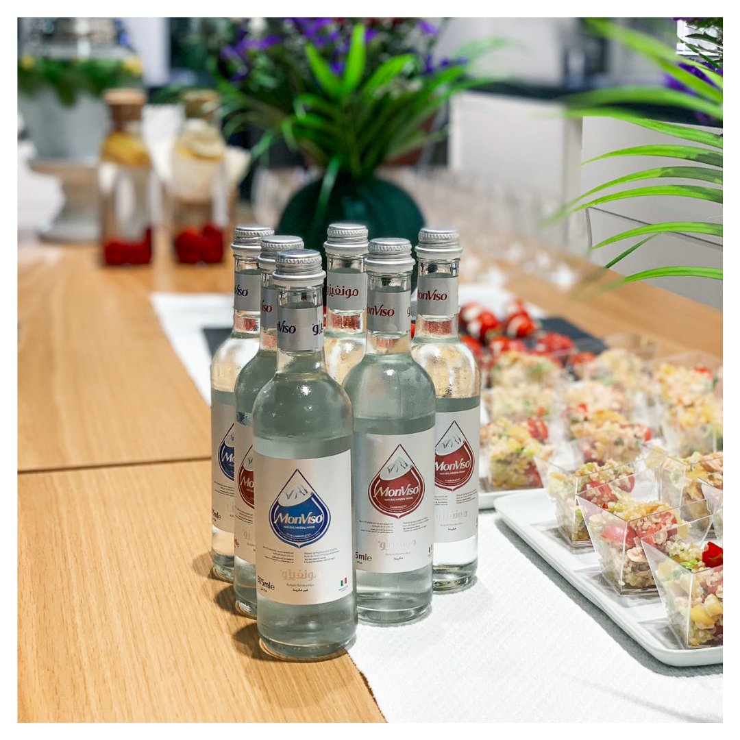 MonvisoWater's tweet image. #TB to a delightful #cookingexperience held at the Miele Experience Center on Sheikh Zayed Road by Chef Francesca. You too can master #culinary excellence and #refresh with a #still or #sparkling glass of #MonVisoWater!