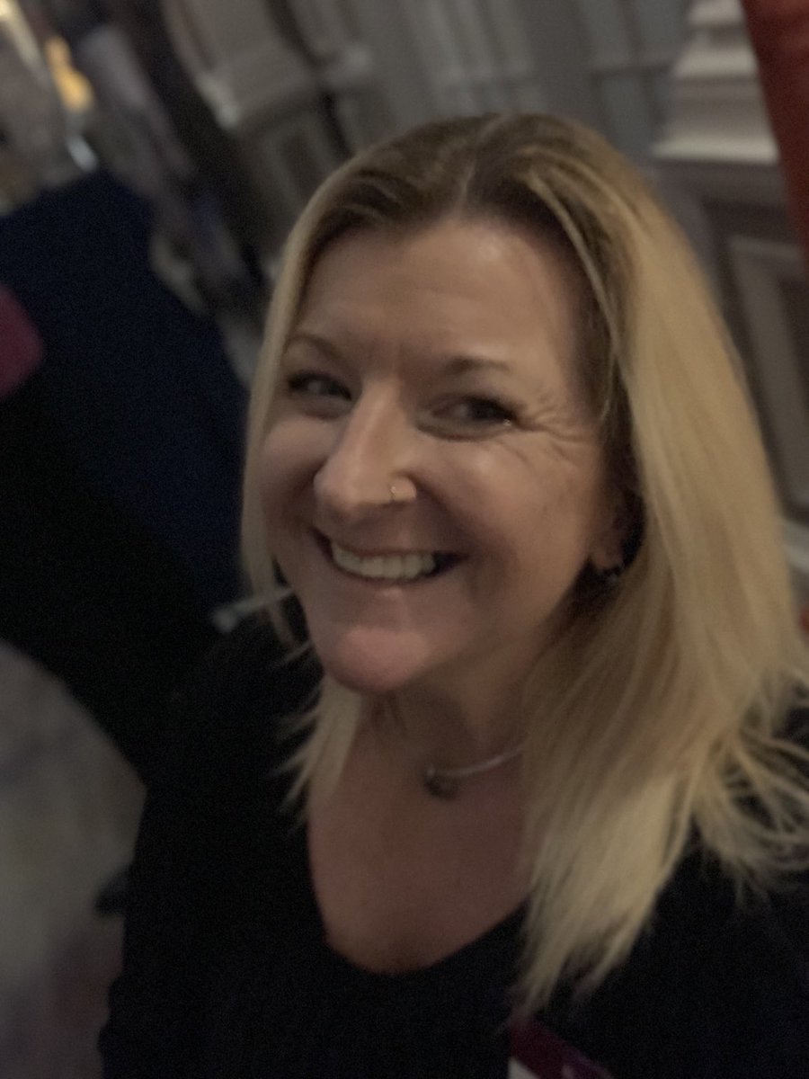 traceymccallTC's tweet photo. Meeting the suppliers at pow wow 😀 #TCtogether https://t.co/J1anGsvbze