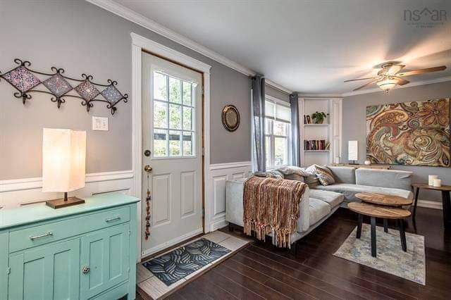 ruthhardingFRI's tweet photo. 🚨🚨 ATTENTION: Investors and buyers looking for a home with an income opportunity!🚨🚨

Reap the benefits of many upgrades, including beautiful kitchens, bathrooms, flooring, lots of storage &amp; custom shelving, fully ducted heat pump and more!

Listed at $550,000

MLS # 202126691 https://t.co/QZVZy558Ro
