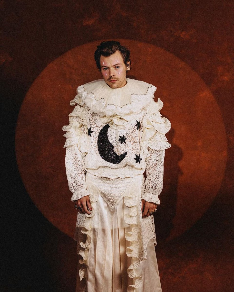 annietpwk's tweet photo. Is there something harry styles can't do? man is wonderful
#LoveOnTour https://t.co/T41ZfYl5zK