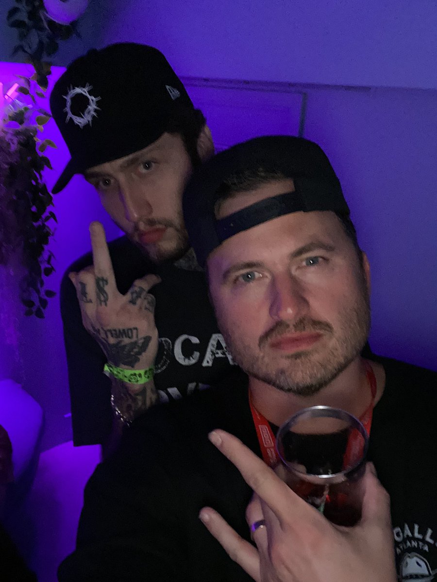 .<a href="/proofofparty/">Proofofparty</a> was a movie last night so good to meet and hang with everyone..