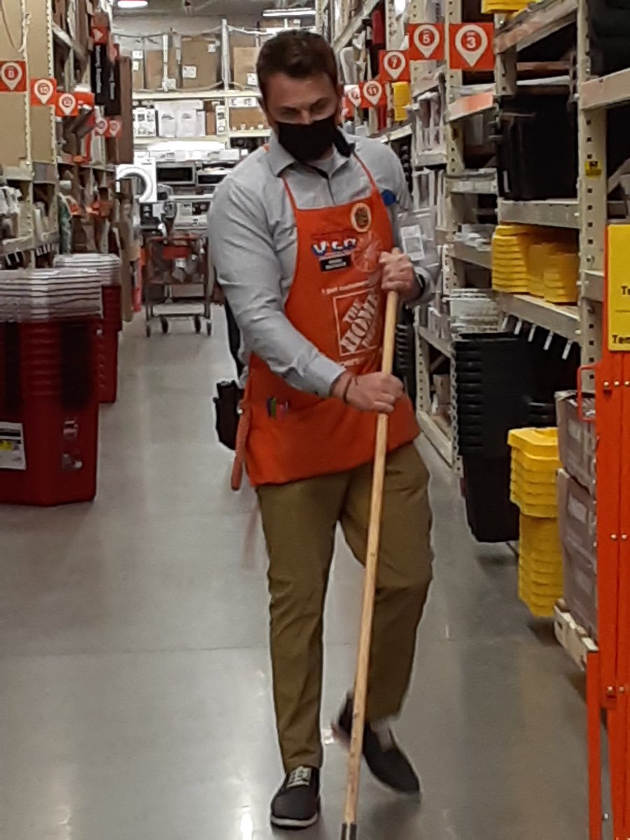 Peggy Koniak tweet media