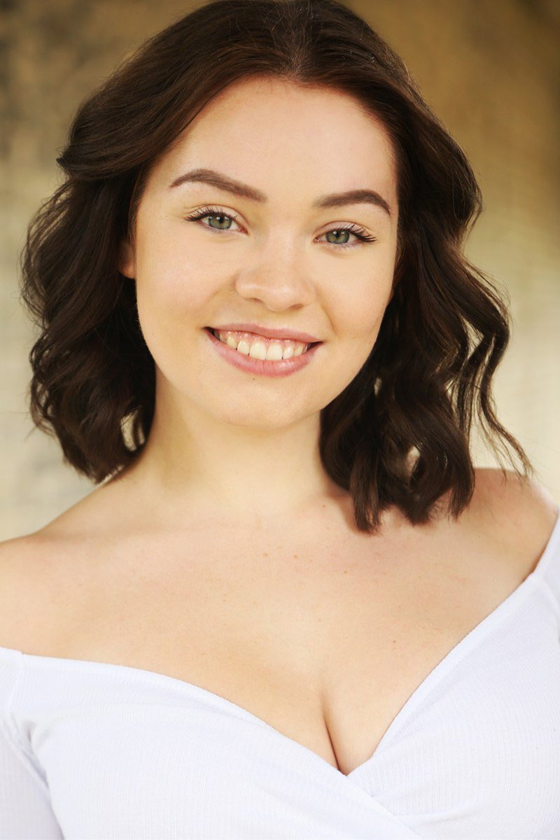ShowdownTheatre's tweet photo. 🎭 It’s Panto time! 🎭
Congrats @MiaBlackman2 who has been cast as ‘Muddles’ in ‘Jack and the Beanstalk’. Mia is incredibly excited and she can’t wait to get started!
Well done Mia, we know you’ll be fab! Ohhh yes you will! 👏✨
#TeamShowdown #showdownmanagement #Panto2021 https://t.co/VNVRc5P0WL