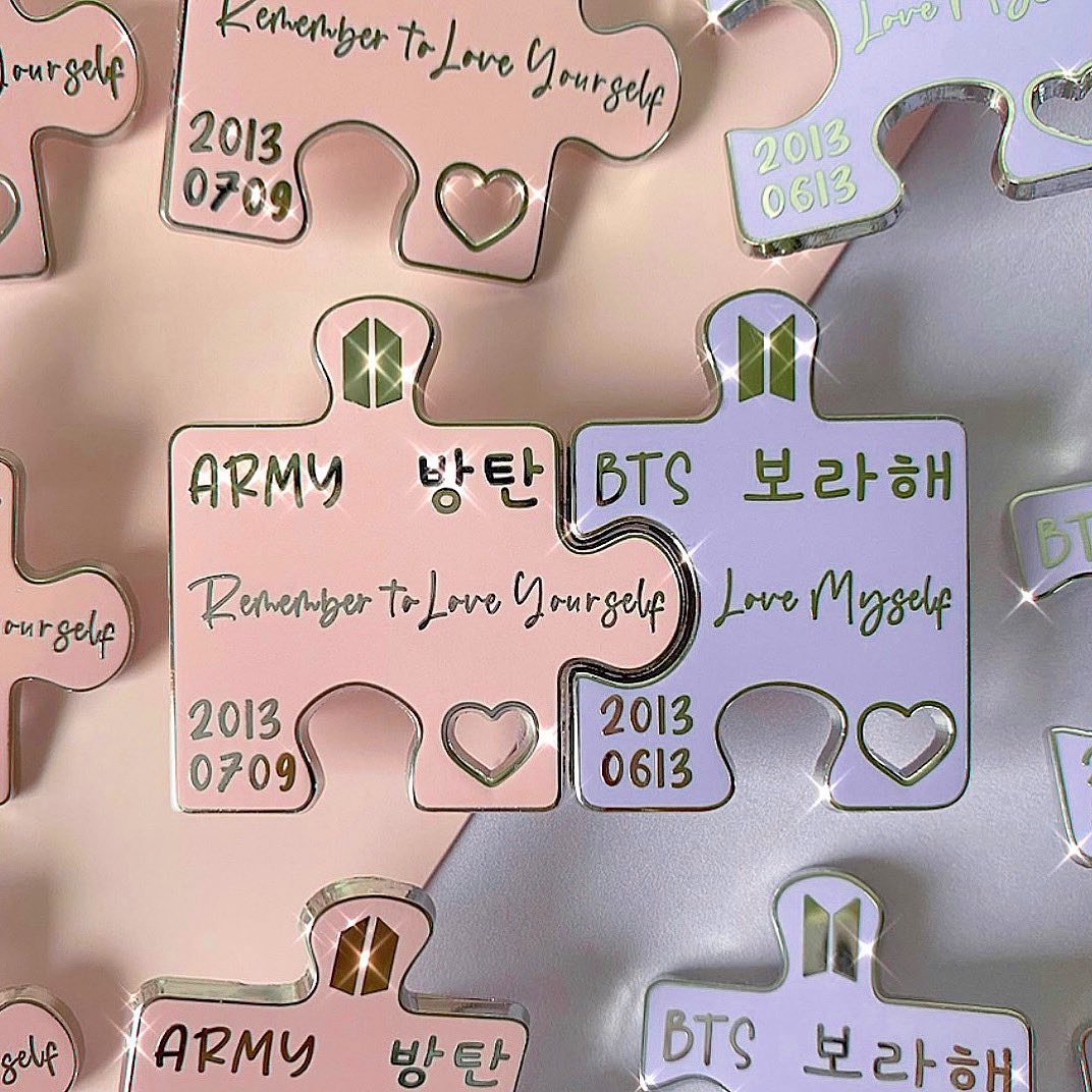 vthegoodboy's tweet photo. BT21 Hugging Pins are now available along with restock of BTS  Flower Pins and Puzzle Pins! 💛❤️Click the link below to order or for more information!

https://t.co/m8oDJpaWbU https://t.co/V1t5aRJi7T