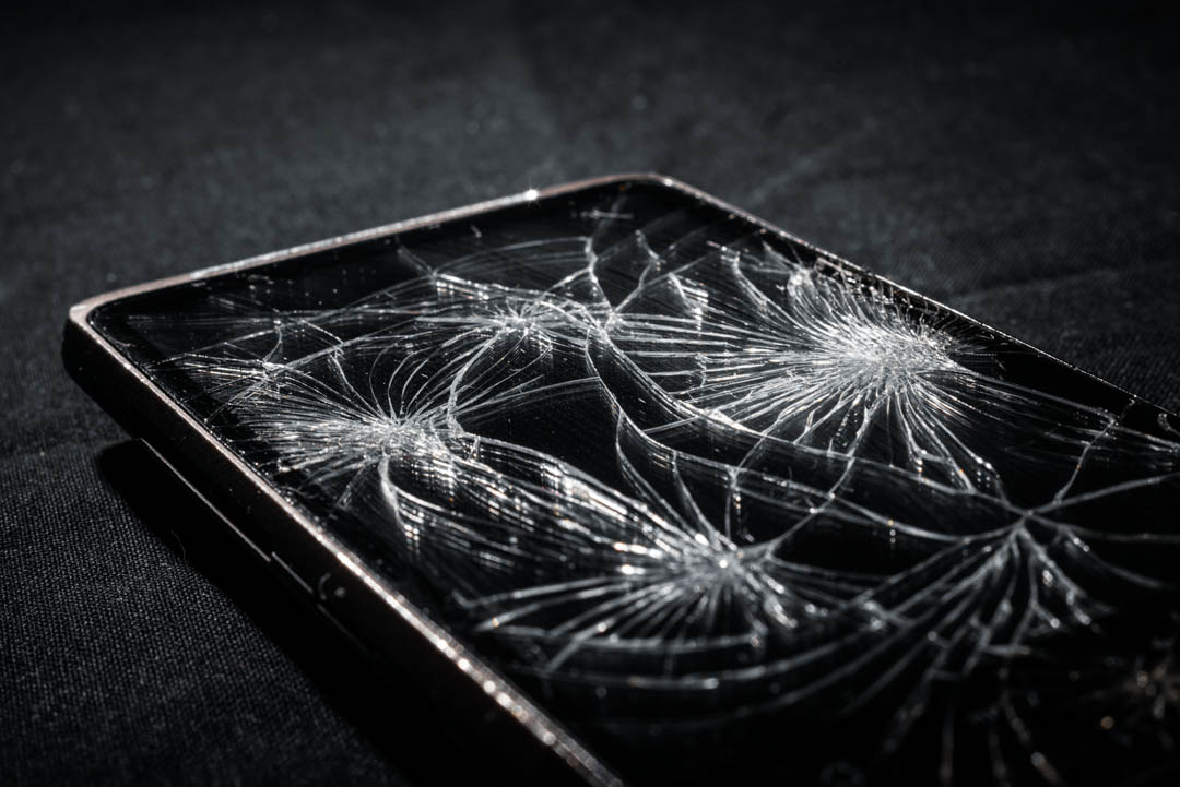 Girlsfixit's tweet photo. We are equipped to handle any of your Broken Screen Fix needs. Visit us today at 115 W. Montgomery Ave Suite 102! #BrokenScreenFix #ScreenRepair #AppleWatchScreenRepair https://t.co/G3IgC16bVK https://t.co/EDfj759yUe