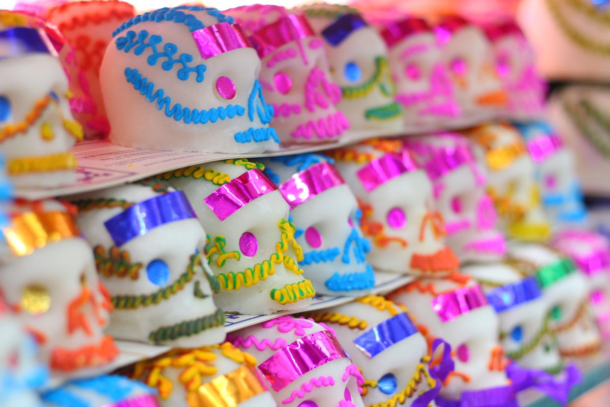 ¡Felíz Día de Muertos! 💀🌼 #díademuertos #PasteleríaIdeal