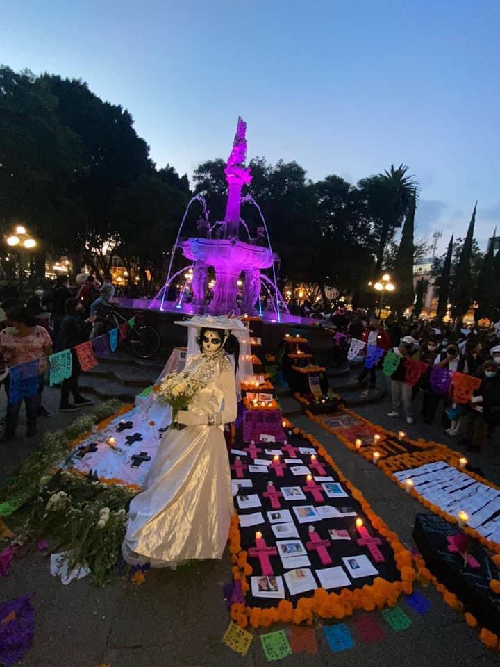 PromotoresODSmx's tweet photo. Promotoras ODS de Puebla se sumaron a la organización de la Ofrenda en Memoria de las Victimas de Feminicidio, Transfeminicidios y personas desaparecidas. 
#Puebla #PromotoresODS https://t.co/DQ2gqGADq3