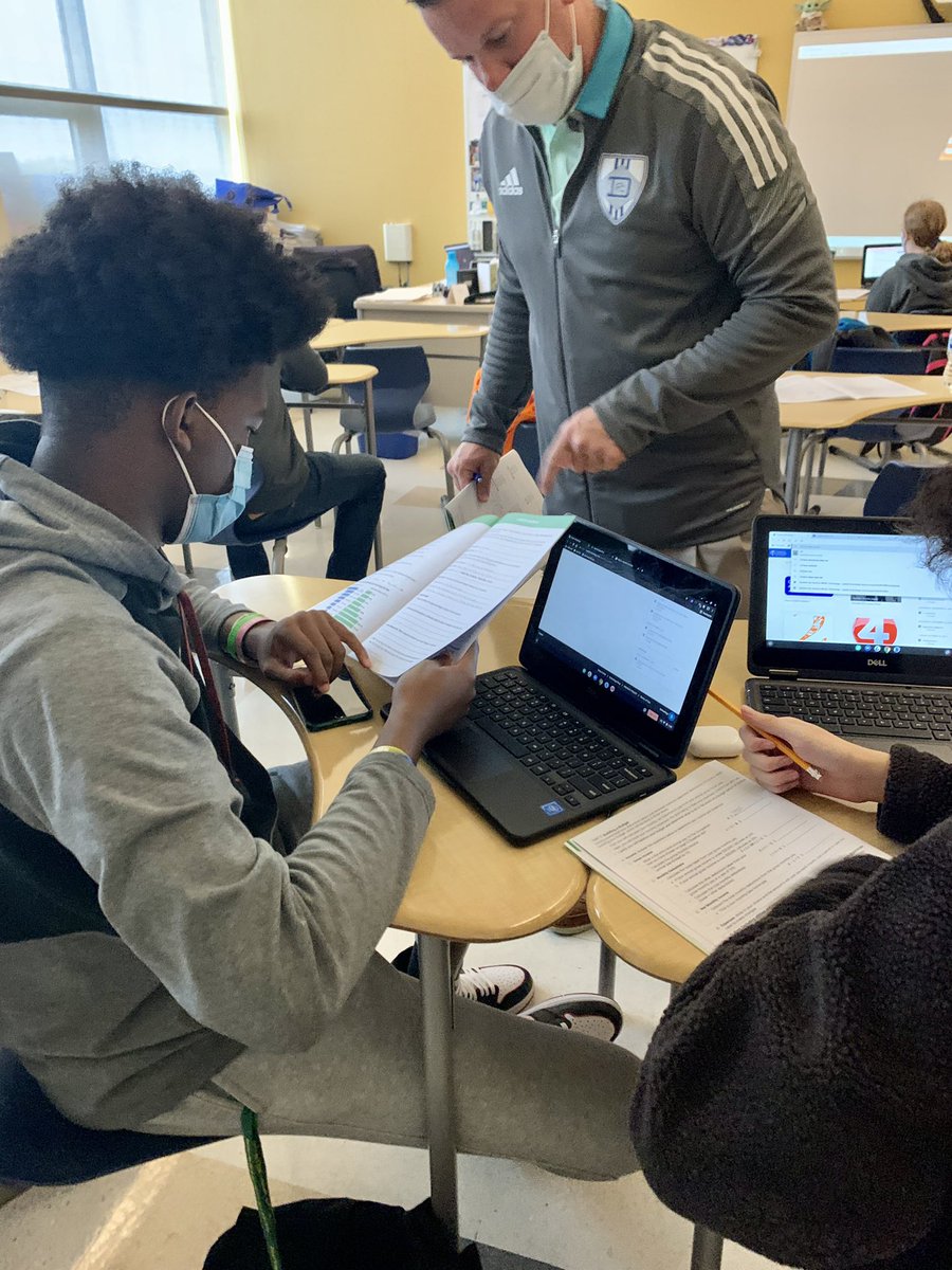 Courtney Voshell tweet media