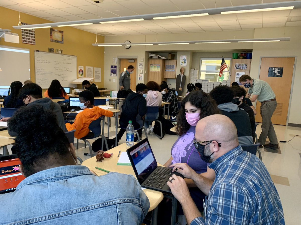 Courtney Voshell tweet media