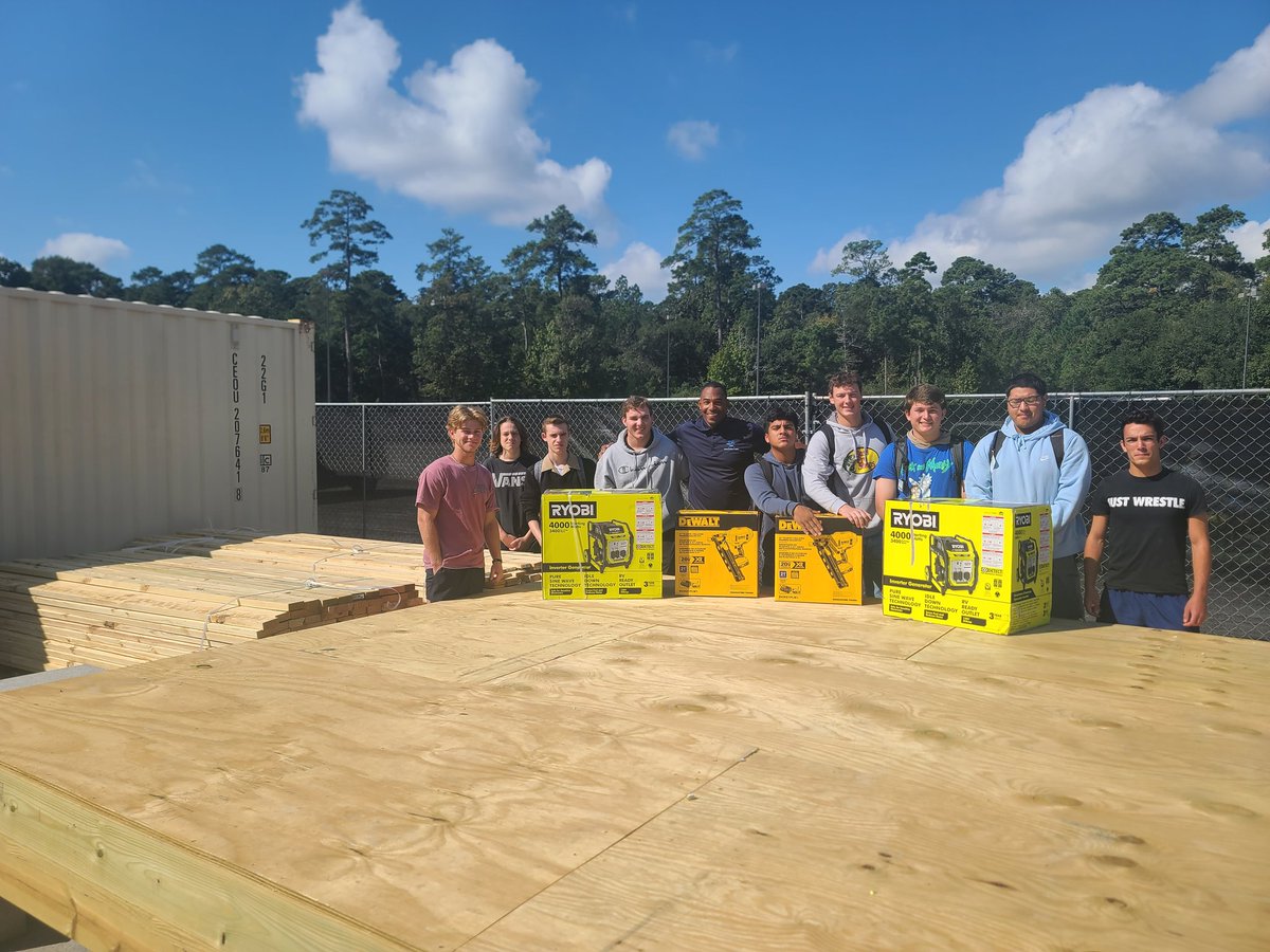KHS_Const_Tech's tweet photo. Thanks Tandem Inc. for the generous donations of supplies to help in building KHS "Tiny Homes". Your donation will play an intricate part to our project. We are forever grateful.
@LandonMorman @LanceMorman @HumbleISD_KHS @KingwoodCTE @HumbleISD_CTE @shellied54 @johnhebert_21_ https://t.co/SVBeajLkrd