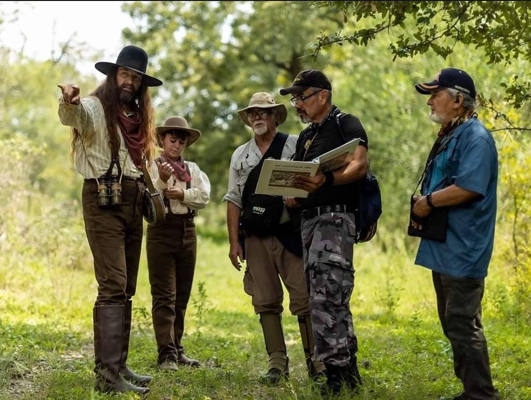 LarenGrey's tweet photo. Back to filming in a couple of weeks.
Back to 1850.
#acting #actingislife #western https://t.co/kCGp7nbsf4