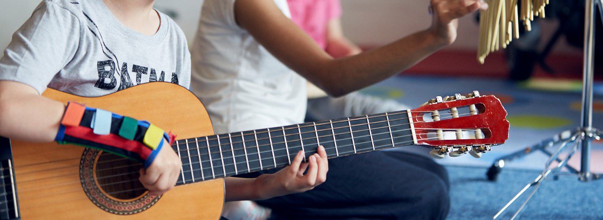 AmysFoundation's tweet photo. Since August this year, we’re delighted that 25 children with movement disorders due to conditions such as #cerebralpalsy, #globaldevelopmentdelay or #acquiredbraininjury have benefited from free #MusicTherapy sessions we’ve funded at @cpotential, based in North London https://t.co/S2ljDpXjYG