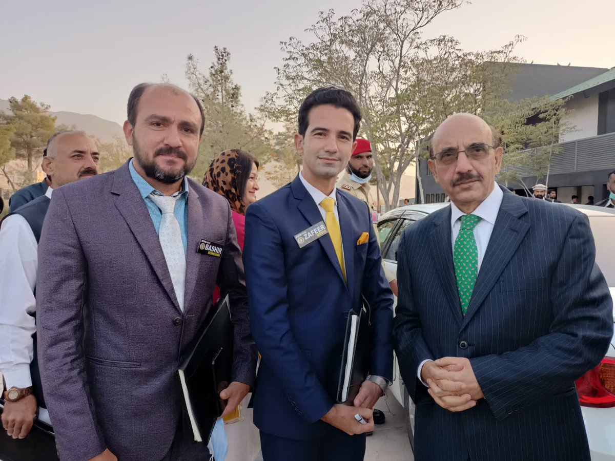 Bashirqta's tweet photo. A few clicks from today sessions with Respected Ambassador Retired #Asif_Durrani sb, Sheryar Afridi, Ex-President Azad Jamu and Kashmir @Masood__Khan and Dr. Khuram Iqbal.
#NWB #Quetta #quettaclub https://t.co/KomDSJcxMy