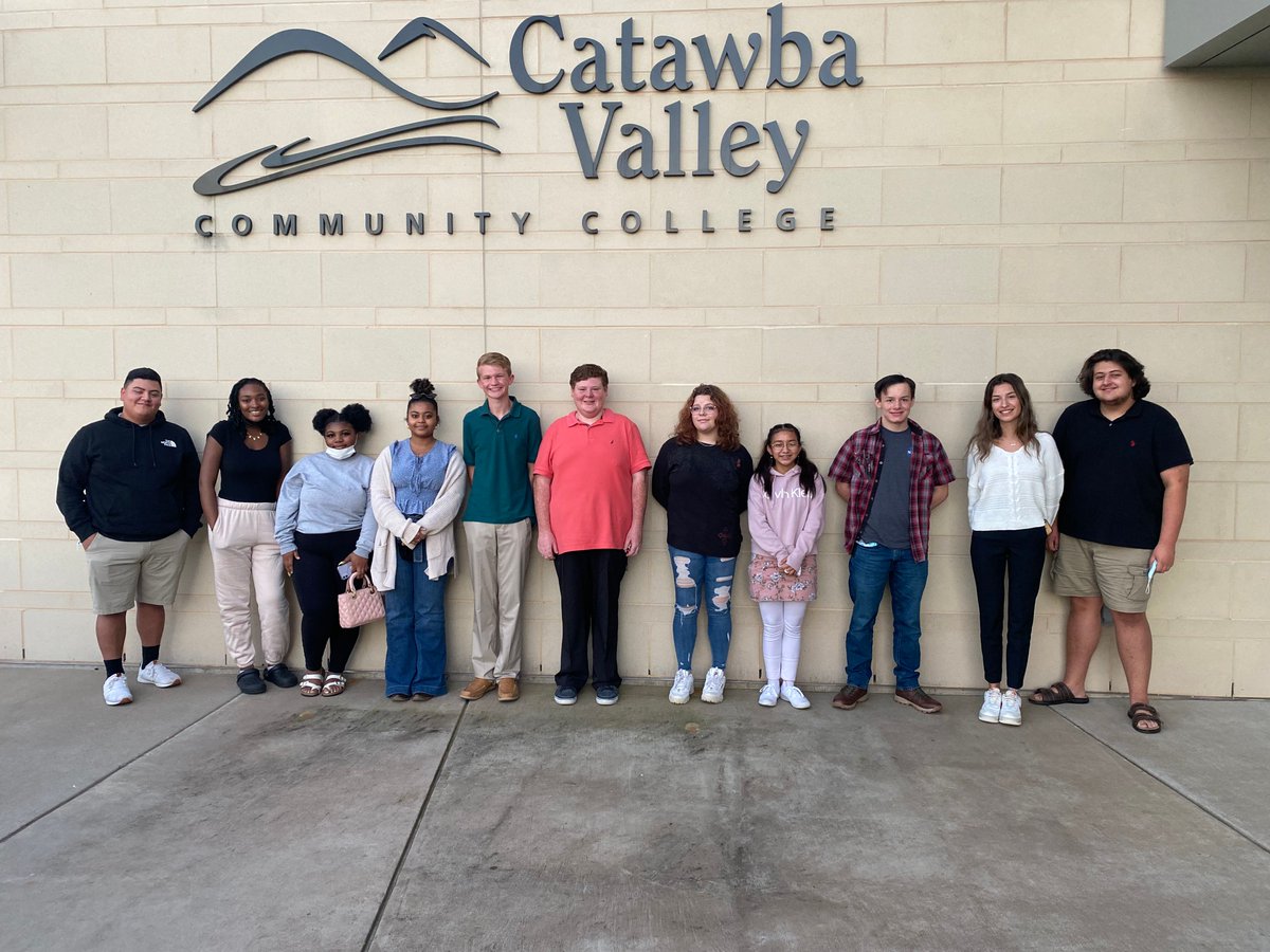 K64Learning's tweet photo. Take a look at our fantastic students from this year's K-64 Leadership Program!
We are excited to see the skills and confidence they build this school year. #k64learning #catawbacounty #leadership https://t.co/nbs56sUF35
