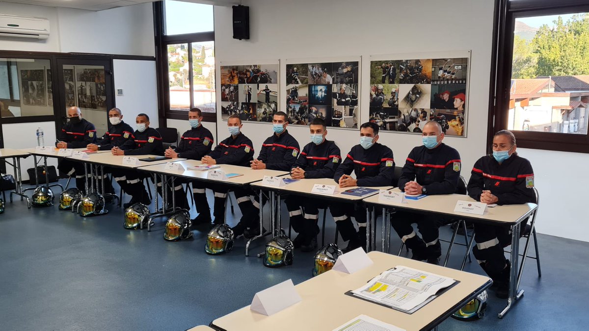 sdis_06's tweet photo. Ouverture ce matin de la formation initiale pour les 22 nouvelles recrues du SDIS (+1 formation d'intégration). C'est parti pour 59 jours de formation pour les 3 femmes et 19 hommes qui composent cette promotion 2021.
📸C. SARTOR / SDIS06
#NousSommesPompiers06 https://t.co/rbYOFQToQD