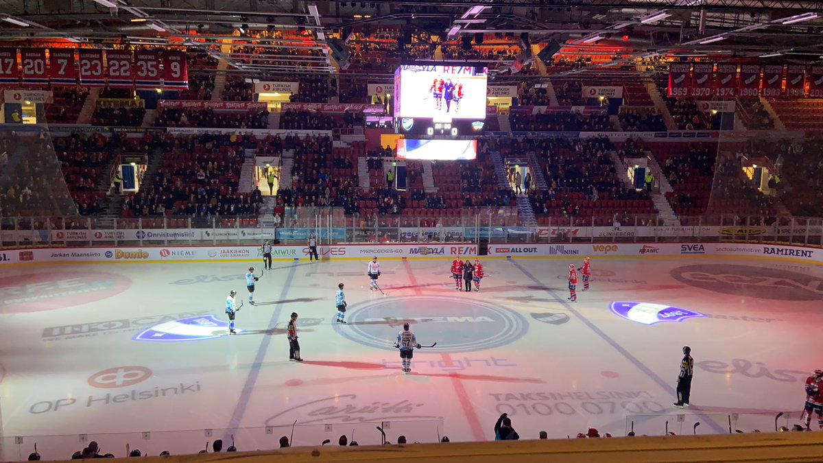 buzzin77's tweet photo. Enjoying my first game at @HIFKHockey Tearing the Pelicans apart!! 😂 #helpel https://t.co/RePf7xOjto