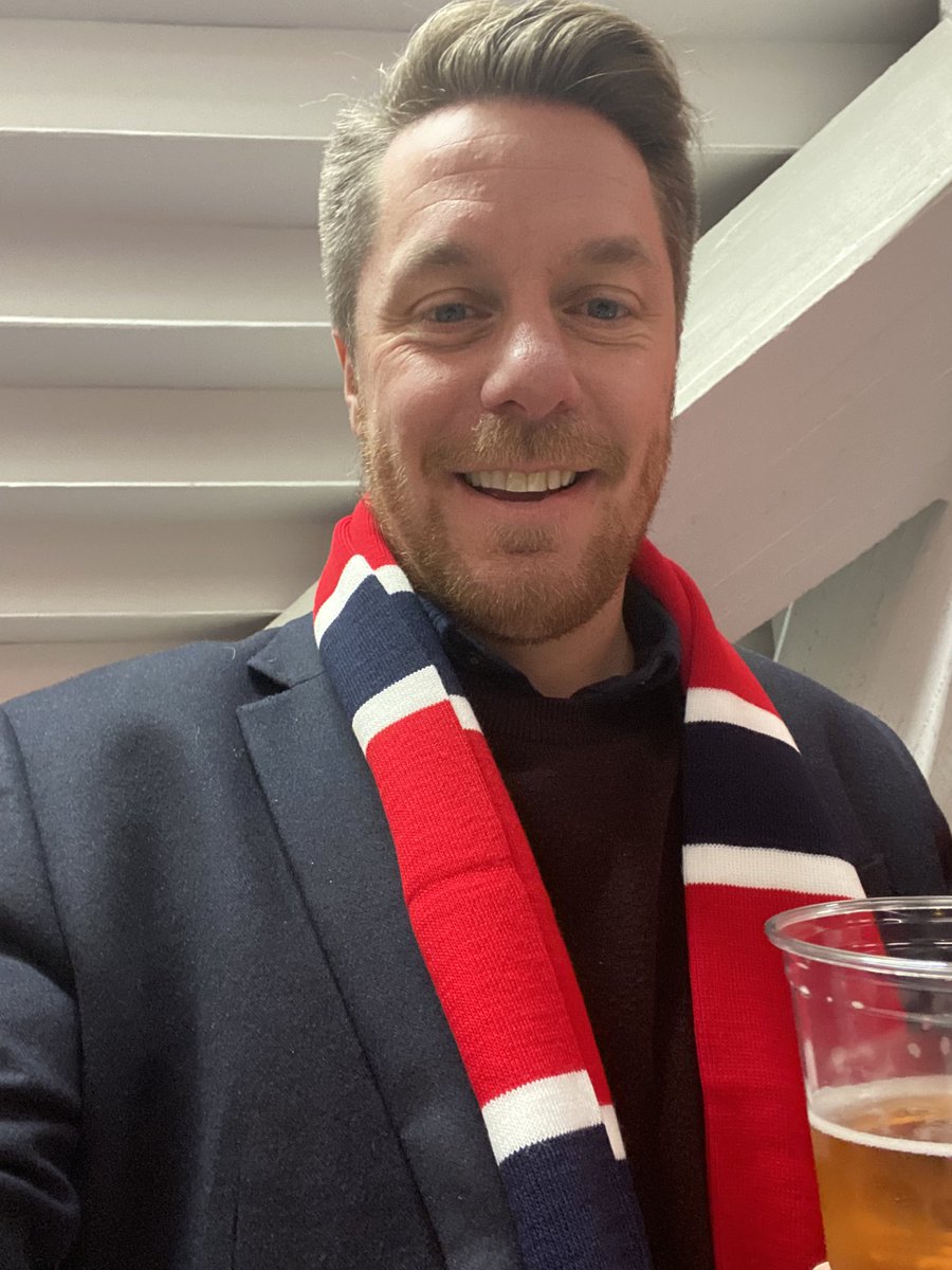 buzzin77's tweet photo. Enjoying my first game at @HIFKHockey Tearing the Pelicans apart!! 😂 #helpel https://t.co/RePf7xOjto