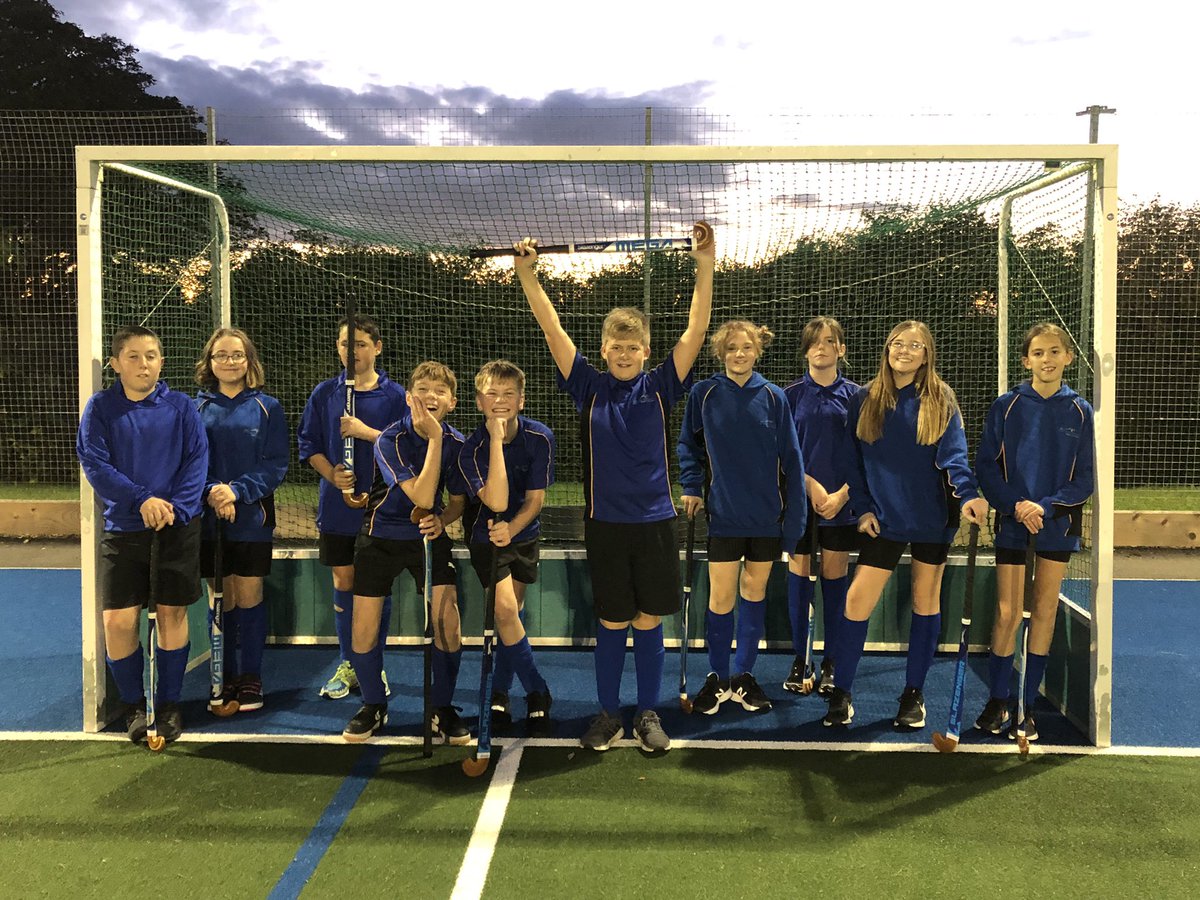 teamdorcan's tweet photo. Well done to the Year 7’s who attended their first hockey festival this evening. Thank you to @RWBAPEDept for hosting, hopefully we will see plenty more hockey being played this year! https://t.co/Gh87Va0xiX