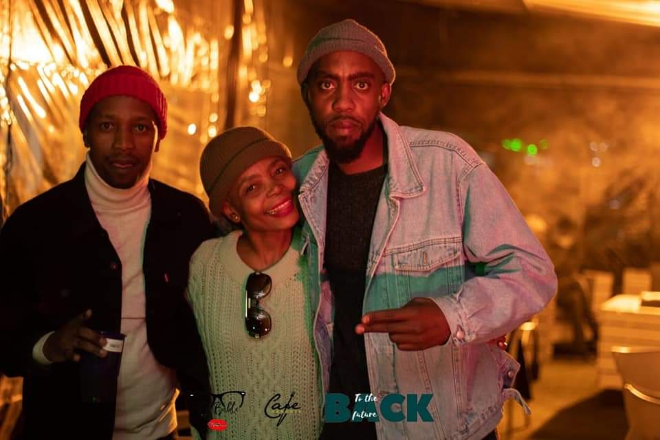 We back #backtothefuture 2nd edition with <a href="/DJ_Buhle/">LAY • LookAtYou 💫</a> 😎 27 November 2021

📍Mboma Shisanyama