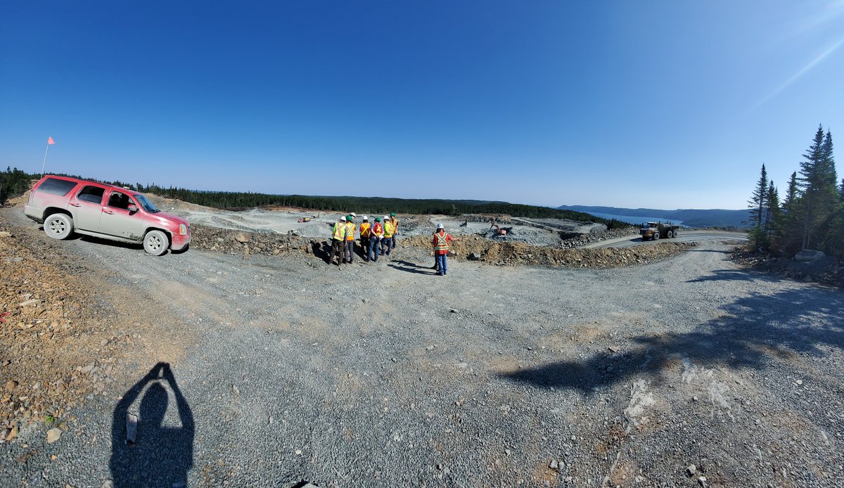 SignalGold_SGNL's tweet photo. Photos taken on a recent Analyst Trip at #PointRousse.

See if you can spot the "man behind the mine" in each shot, $ANX CEO Kevin Bullock 🙆‍♂️ https://t.co/aeNcT552lx