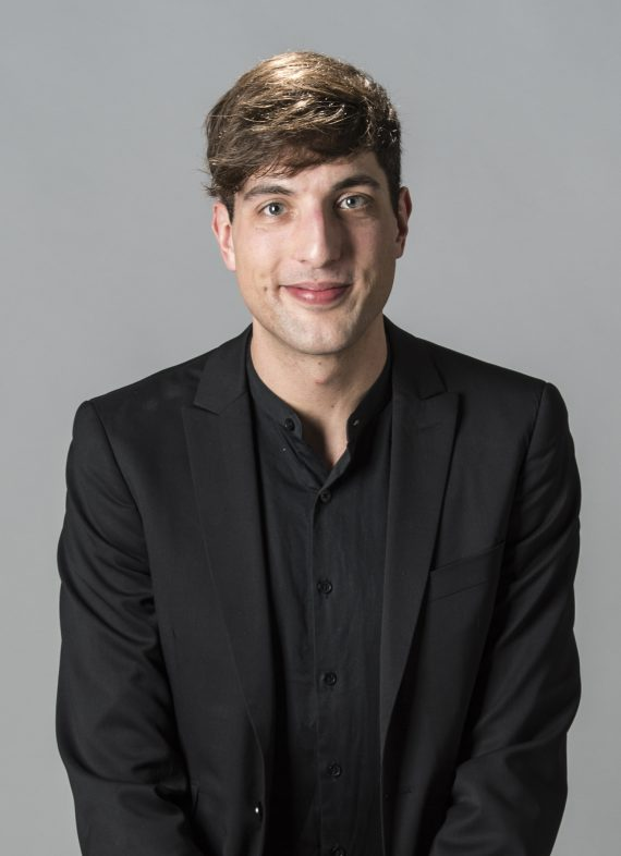 ProArts_YYC's tweet photo. ProArts at Noon Presents:
Jesse Plessis, piano
Wed. November 03
Jesse has wowed our audiences in the past with his beautiful interpretive performances of the piano classics. A highly anticipated presentation!
#yyc #yycarts #yycnow #classical #yycentertainment https://t.co/mWQZeSU7QS