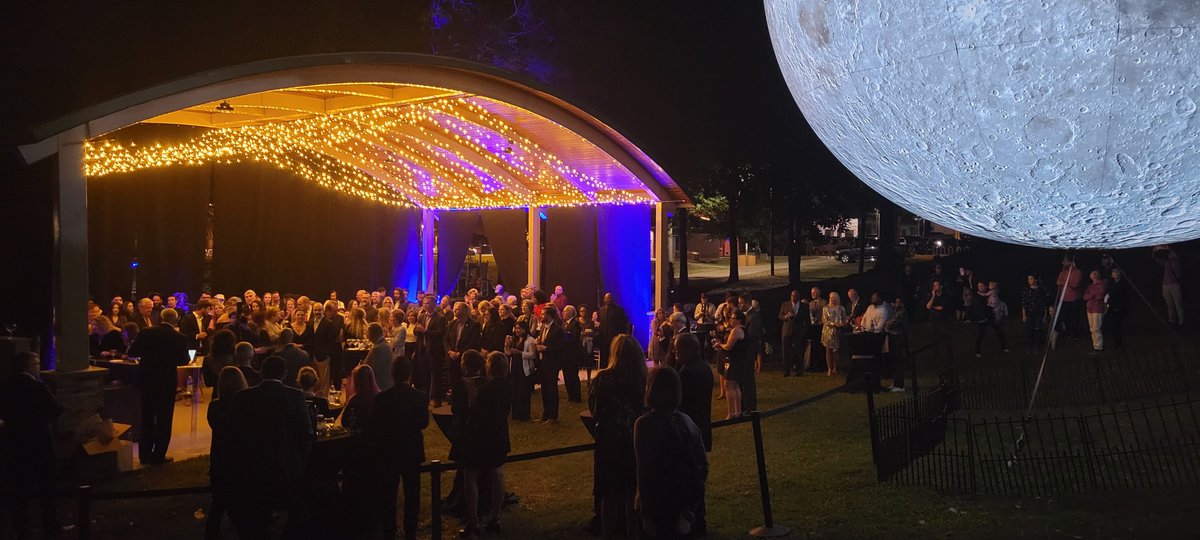 Happy Wednesday!!! Who is visiting Moonlight On Main for the final weekend?