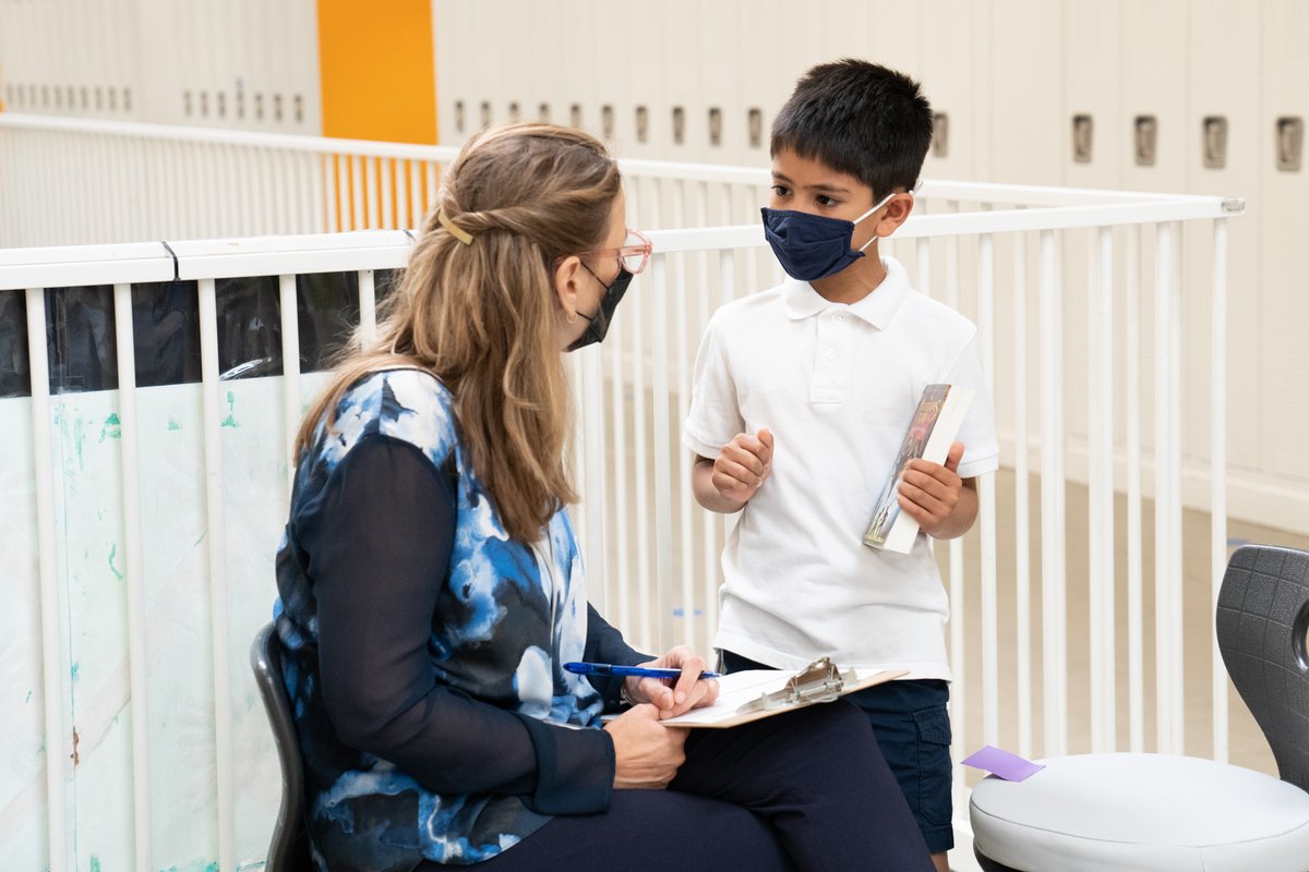 lyceechicago's tweet image. Small groups, big impact. #Excellence #ItsAnElementaryThing #LycéeJourney