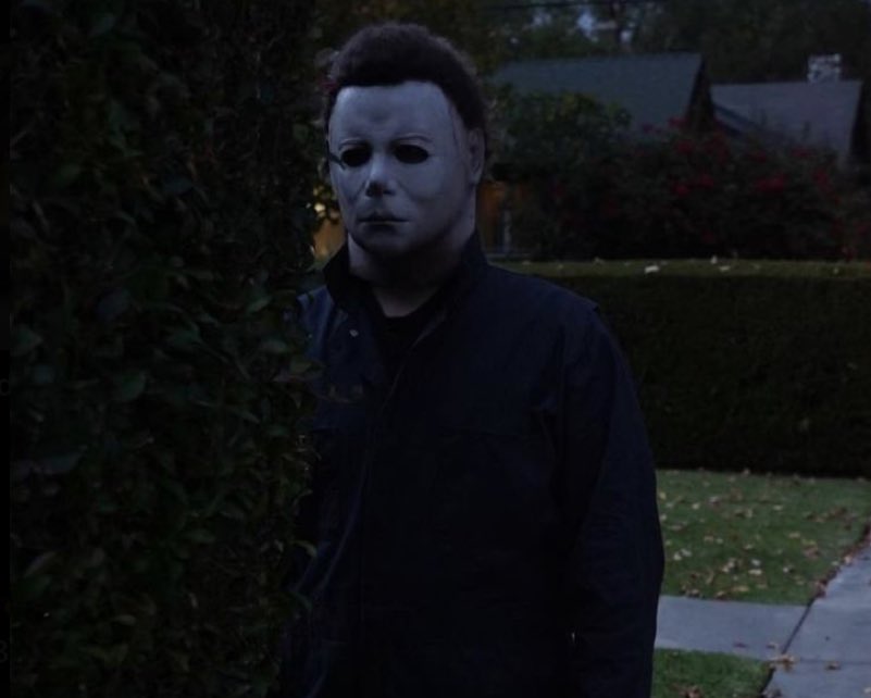 iamsouljabrasi's tweet photo. When Halloween is over but it’s still Scorpio season https://t.co/lGREG0FNdT