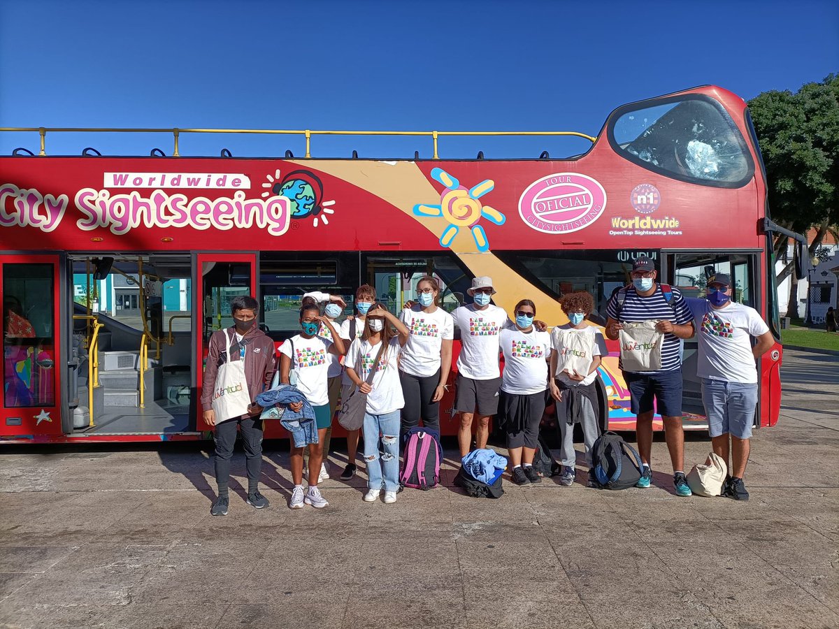 LPAJuventud's tweet photo. 🩴Choleando por #LasPalmasdeGC
🤩 El finde estuvimos con un equipillo de gente joven de #Agüimes de visita por #Vegueta y el #CastillodeMata y otros lugares que merece la pena ver.
¡Gracias por la visita, @juventudaguimes !❤️
#LPAJuventud
#OtoñoJovenLPA https://t.co/gntkPRr24F