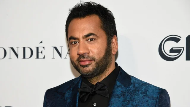 thehill's tweet photo. Kal Penn says the Obamas made fun of him for applying to White House job through website
https://t.co/cyzxju9tg0 https://t.co/buT21E9Y87