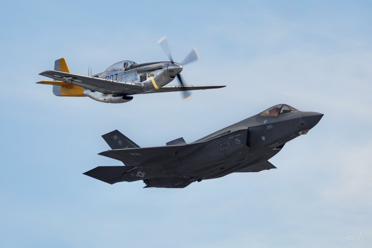 RossGoza's tweet photo. Beautiful day for photographing airplanes last Saturday in Salinas CA at the 40th Anniversary California International Airshow. #USAF #F35A #ACC #SalinasAirShow https://t.co/b5wwwwiwfs