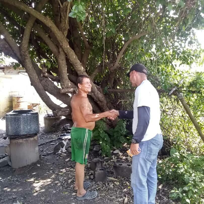 ongfunidecupal's tweet photo. Casa por casa en el caserío de Papelón,recuperando la esperanza y la fé del pueblo en la construcción de un municipio sostenible y sustentable. 

#HagamosFuerteAPalavecino votando este #21Nov por José Hernandez Alcalde y su equipo de Concejales. Selecciona todo en la tarjeta LAIN https://t.co/Oj8vKltL2I