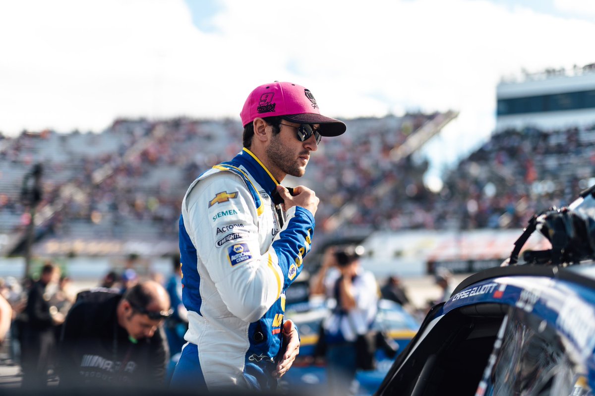 chaseelliott's tweet image. One race. One goal.

#di9