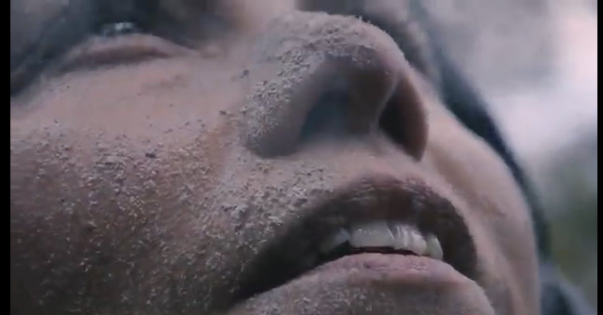 “CANCIÓN DE AMOR PARA MI MUERTE” el nuevo EP de La Iindia

👇Podéis verla aquí👇
m.youtube.com/watch?v=xTnRtV… 

Esta pieza visual ha sido dirigida y editada en #Mallorca, #España, por #VeruIché. Trabajo realizado con el apoyo de de Grounding Producciones #groundingproducciones