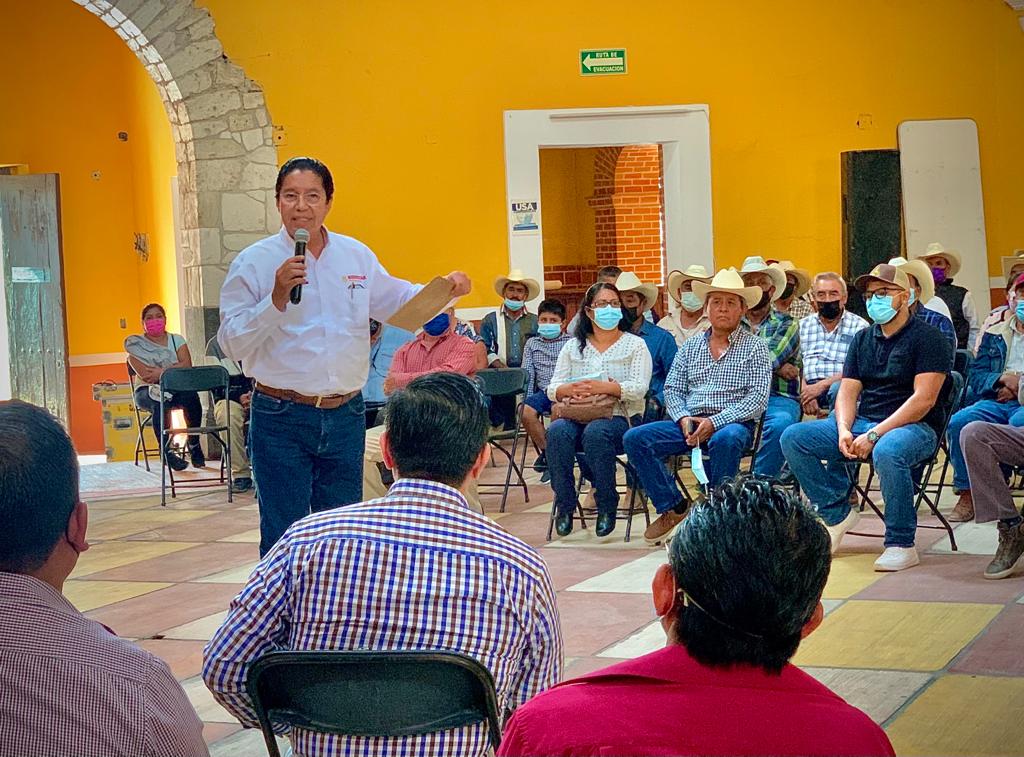 Rodolfogonval's tweet photo. El pasado fin de semana acudí a #Tula para informar a la población de los Programas de #Bienestar que aplica el Gobierno de México en #Tamaulipas. #QueremosBienestar https://t.co/ZJROYqDDFW