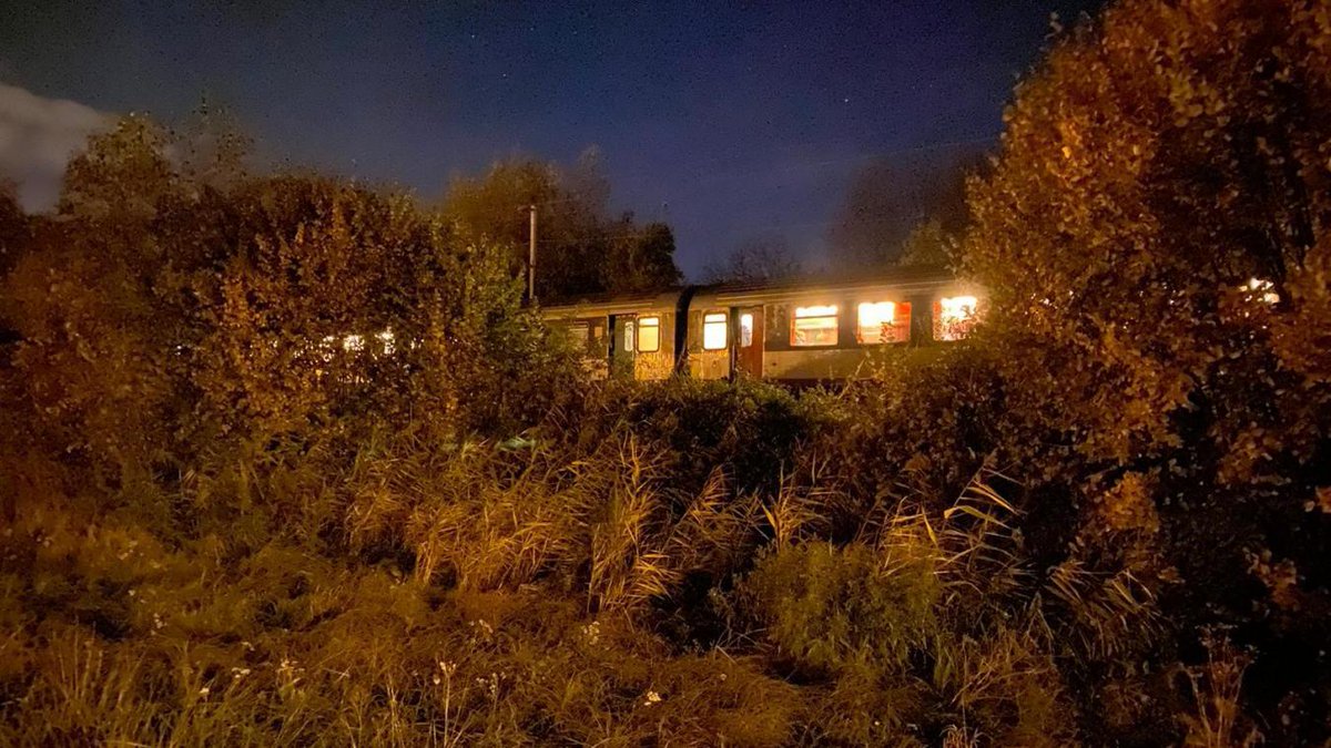 CourrierPicard's tweet photo. Difficultés sur la ligne Compiègne – Saint-Quentin après qu’un train a percuté une personne ➡️ https://t.co/6SKDCTfHD3 #Compiègne #SaintQuentin #Oise #Aisne #condren #trains #transport #FaitsDivers https://t.co/QCAjk1dLnl