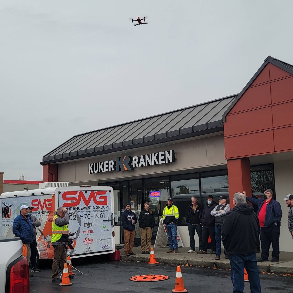 JPidgen's tweet photo. Flying with @AutelRobotics new #RTK #EVOII.  @KukerRanken #DroneRoadshow

#Mapping with #Drones 

Missed us in Tacoma?  Join us tomorrow in Seattle!

https://t.co/z93SylneRW https://t.co/qVeRm1IAjN