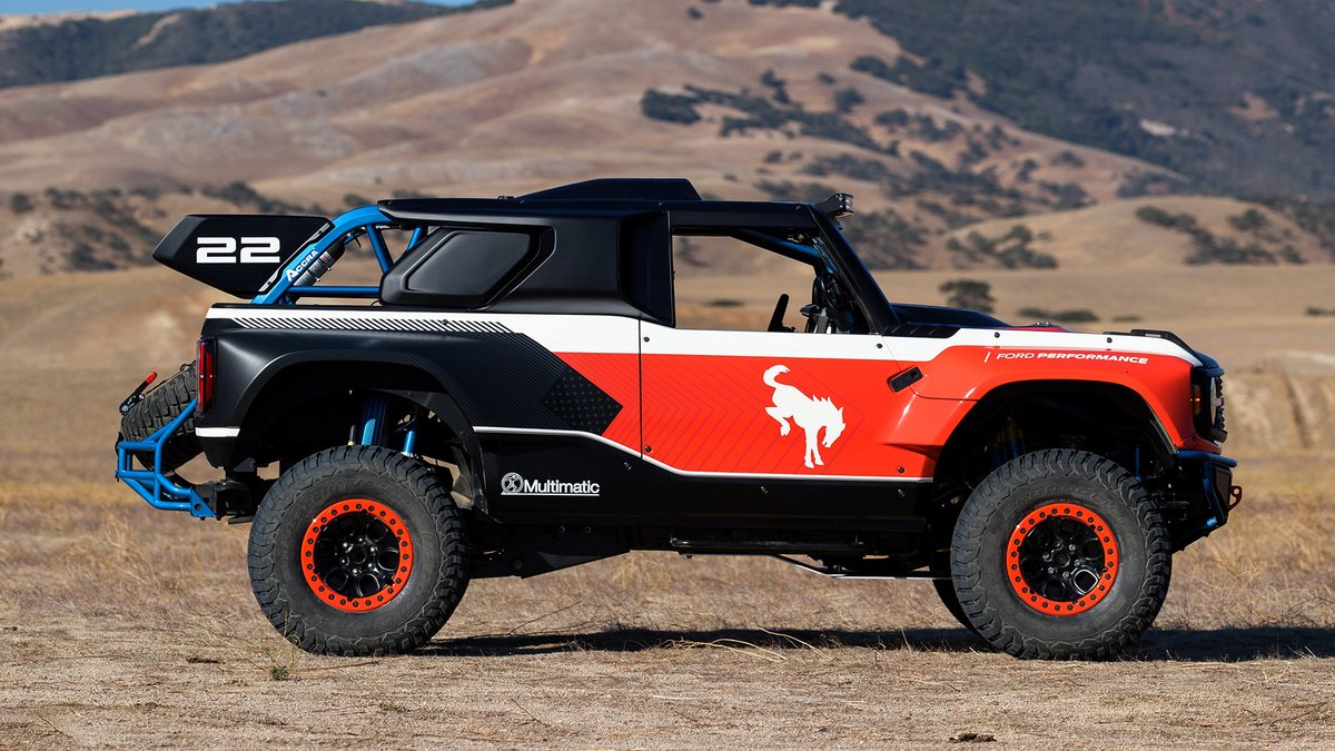 Multimatic's tweet photo. The Bronco’s SCORE compliant safety cage uses Multimatic-developed, form-blow-hardened ACCRA structural tubes which are integral to the off-road racer’s construction. #FordBronco #BuiltWild #StrengthThroughTechnology https://t.co/e18zxEV13Z https://t.co/Qdg4Y0MU8g