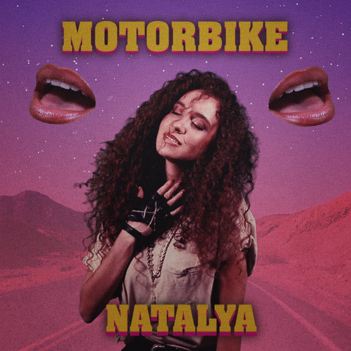 “Motorbike” the EP is AVAILABLE NOW on all music platforms! Let us know which song is your favorite!💖
music.apple.com/us/album/motor…