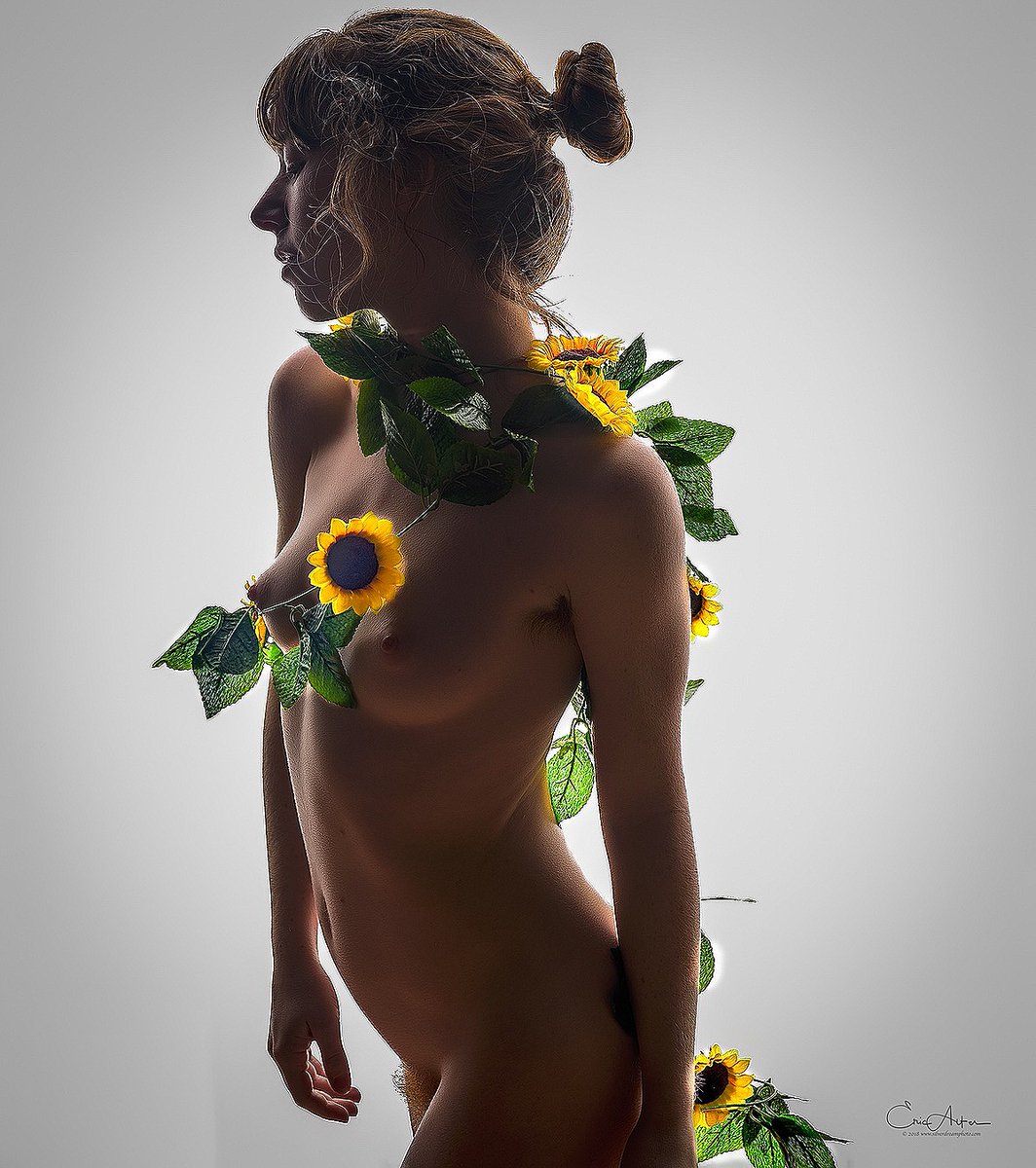 silverdreambyte's tweet photo. liv
indoor/outdoor shoot
@asmallwoman
#implied #impliedmagazine #uncoverme #uncoveredmagazine #nakidmag #forguysmag #fusemagazineonline #sensual_ladies #sensualdays #great_captures_sensual #igf_sensual2 #sensual_guru #ig_sensual_art #glamourshots #modelsofinstagram #glamourshot https://t.co/F6S5H1PoRr