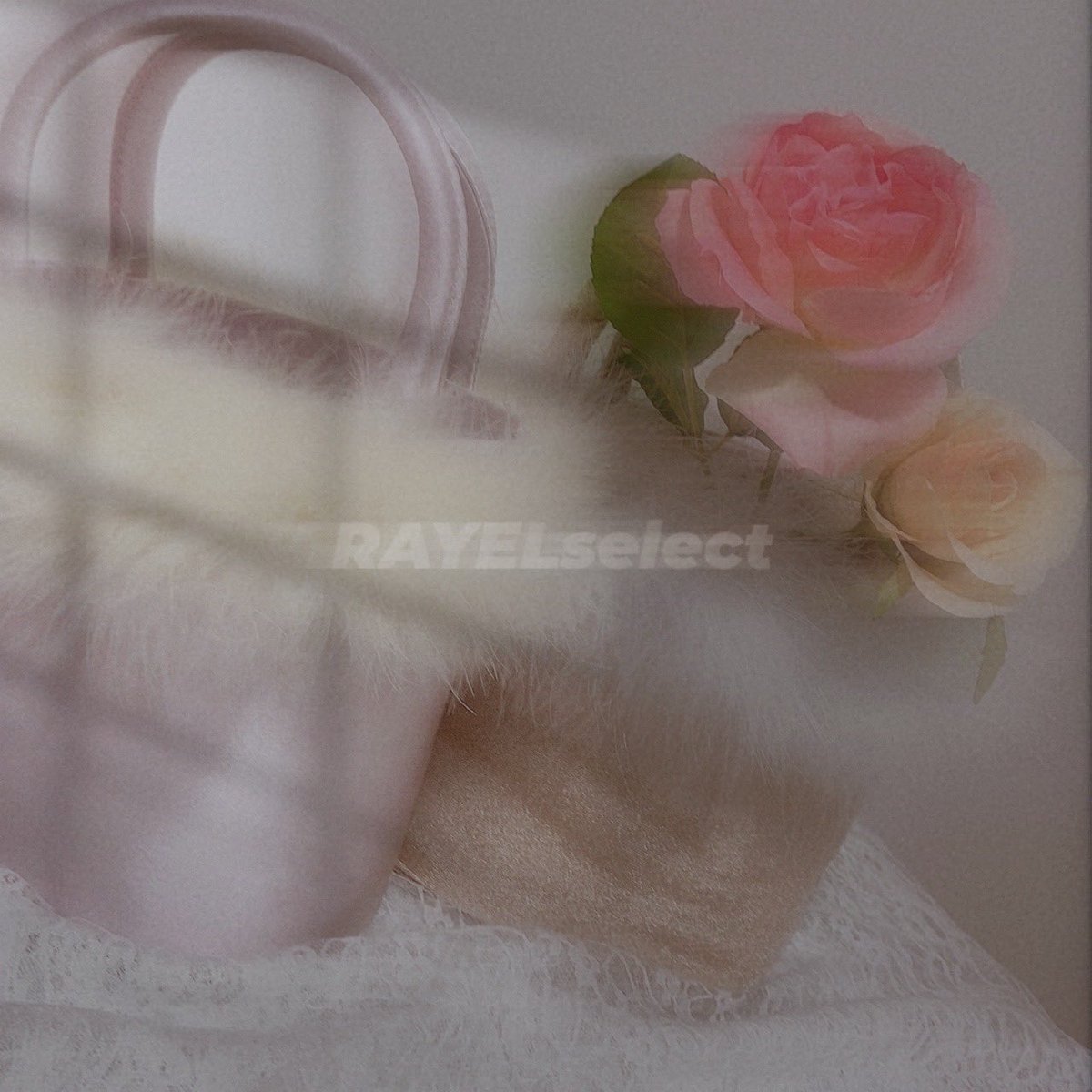 rayelselect's tweet photo. Fancy fur bag

【design】
ふわふわの天然羽毛のファーのバッグ♡
便利な内ポケットがついています

ドーリー好きなあなたに♡

ショップをフォローいただくと、お得な情報をお知らせします。

 トップのURLからご覧頂けます🧸��   #RAYEL #レイエルセレクト #ファーバッグ #ハンドバッグ #冬コーデ https://t.co/YQ1VWN1gum