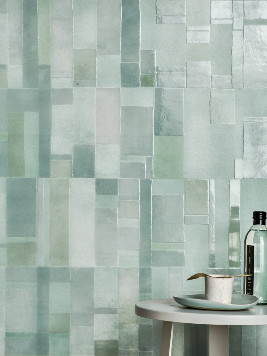 CeramicsOfItaly's tweet photo. Our 2021 Fall-Winter Tile Trend Report is live! From larger-than-life ceramic #Murals to tactile #BasRelief surfaces, and soothing #Pastel hues to opulent #Baroque patterns, these #tiletrends reflect the joy and imagination of Italian manufacturers at @CersaieOfficial this year. https://t.co/pYVIHtwDWF