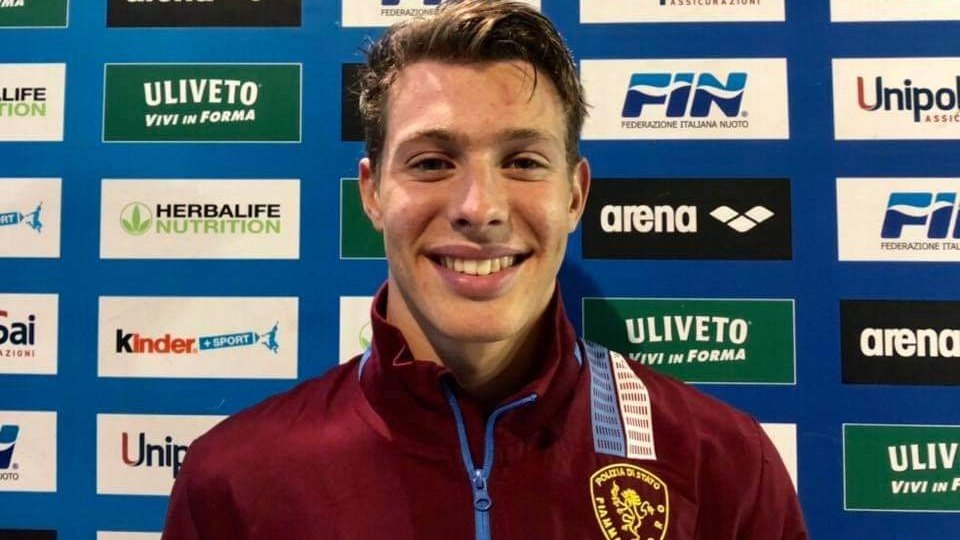 Campionati europei di #nuoto 🏊‍♂️ in vasca corta di #Kazan2021 ottimo inizio per i portacolori delle  #Fiammeoro👮‍♂️sul podio con l'argento🥈della staffetta 4x50 stile libero di #MarcoOrsi #AlessandroMiressi e #ThomasCeccon, bronzo🥉per #MarcoDeTullio nei 400 stile libero 🇮🇹💪👏👏👏