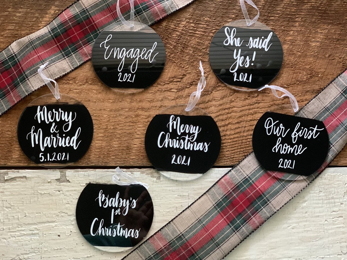 seb122995's tweet photo. Ornaments are here and for sale! Customizable options as well 😍 https://t.co/DnhqgQKcx3