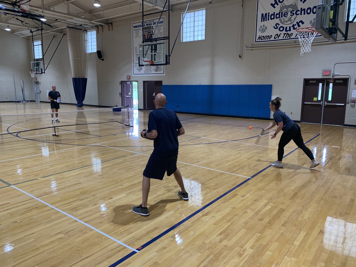 HowellTwpMSS's tweet photo. Staff pickle ball tourney. Good way to let loose after the day https://t.co/Y9TnkbyHIE