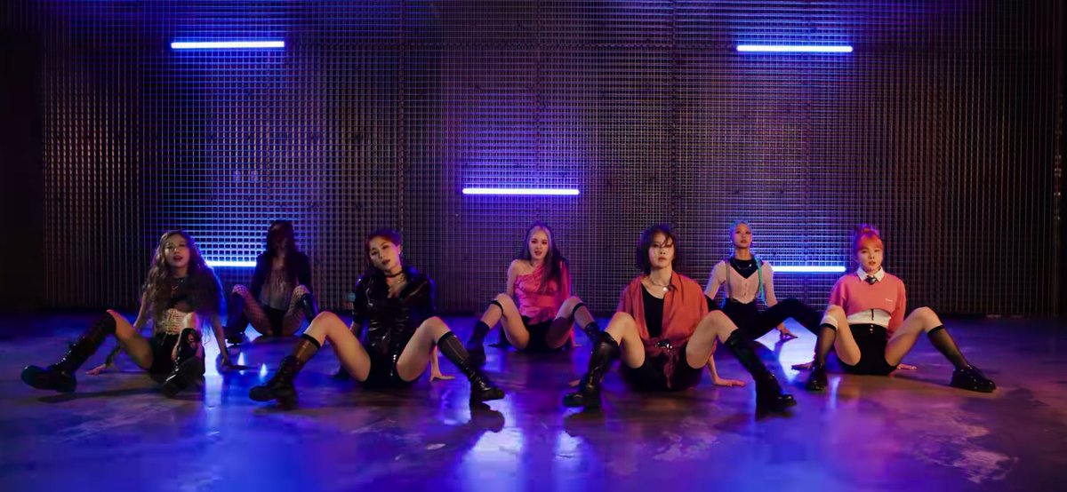 BrSquad_kpop's tweet photo. HOT ISSUE lançou um video performance para a b-side "Hot Candy". Confira!!
⠀
YouTube Link:
https://t.co/WTSZVku2vM
#Hot_Candy #ICONS
#핫이슈 #HOT_ISSUE https://t.co/UoCZZO4R8W
