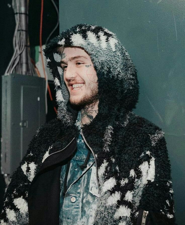 DET0XED's tweet photo. lil peep smiling https://t.co/4zwvmoQdzJ