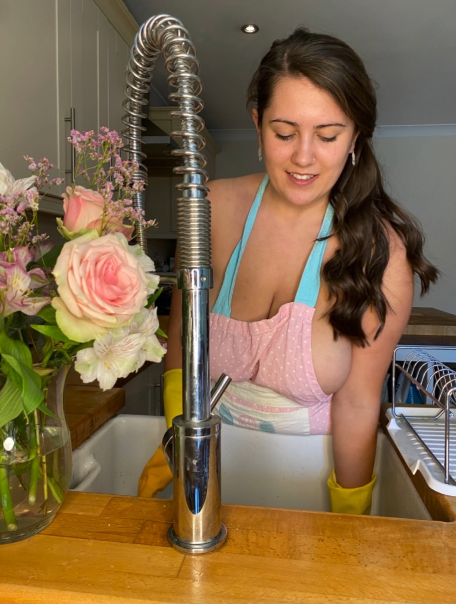 Cheryl Ann _gg on Twitter "🧼🚰💦 RT to help me with the dishes 🥺🧼🍽 https