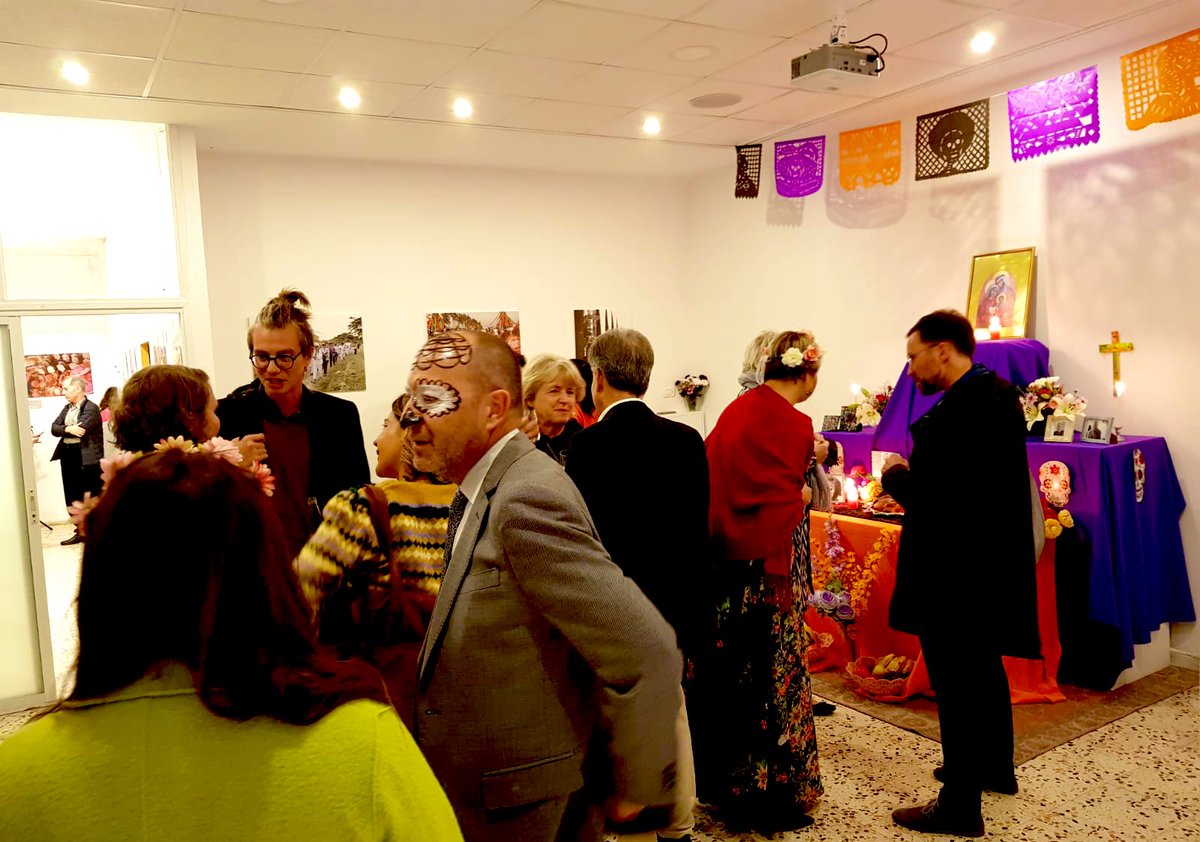 ofimexpal's tweet photo. Celebración del #DiaDeMuertos en Palestina. 

Gracias al @wbcjerusalem por su hospitalidad 🌼

#DiplomaciaCulturalMX https://t.co/8Z9Urb7XG4