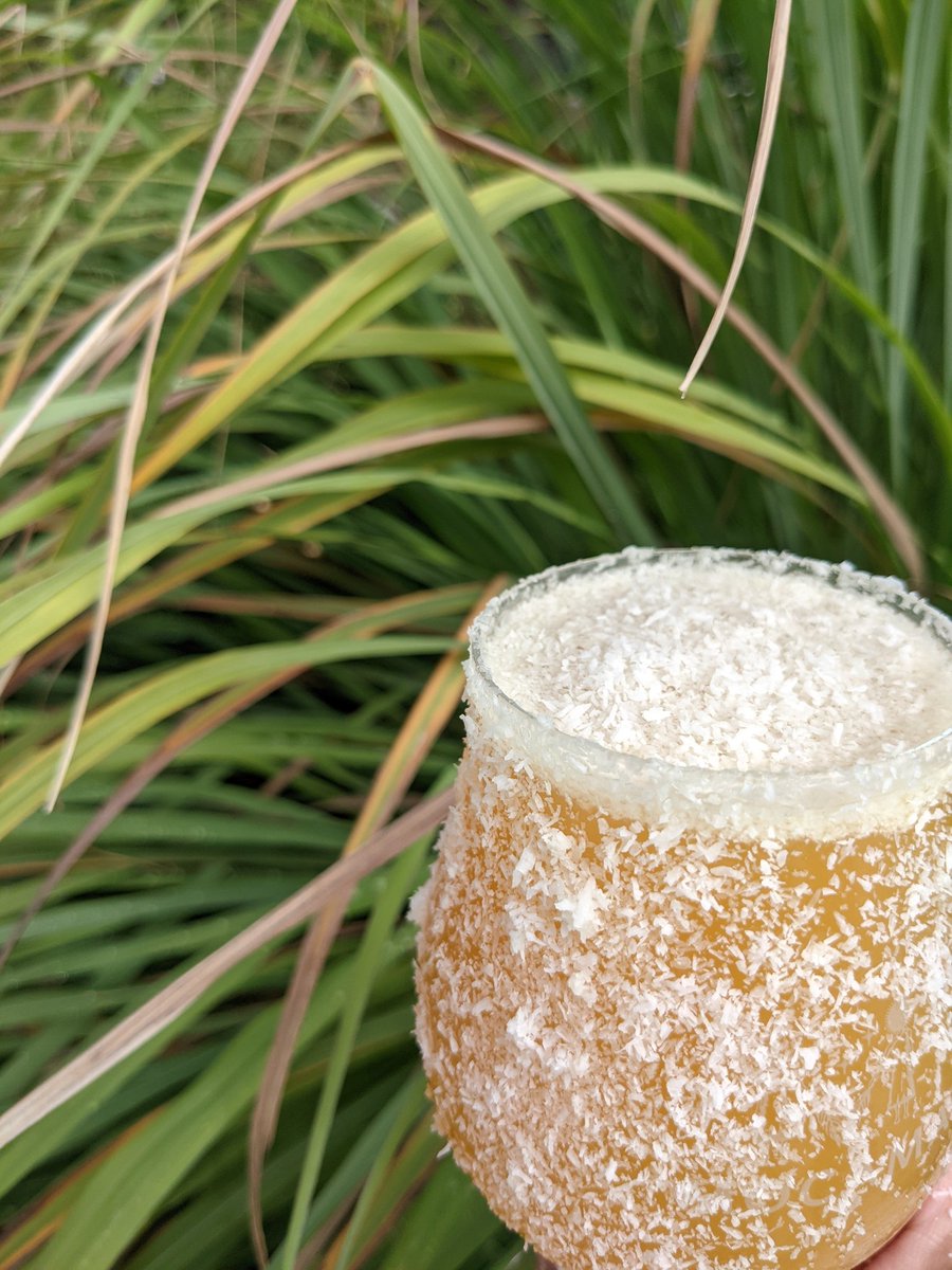 MocamaBeerCo's tweet photo. 🚀🥥COSMIC COCONUT🥥🚀
On draft and in crowlers to-go while it lasts! Our flagship IPA treated w/ heaping piles of coconut. This limited batch explodes with coconut aroma and flavor, tropical vibes, and good times.
.
🎧🎛️JG WORLD &amp; JIM🎛️🎧
Vinyl Night tonite 6-9pm! https://t.co/11jP8Msfla